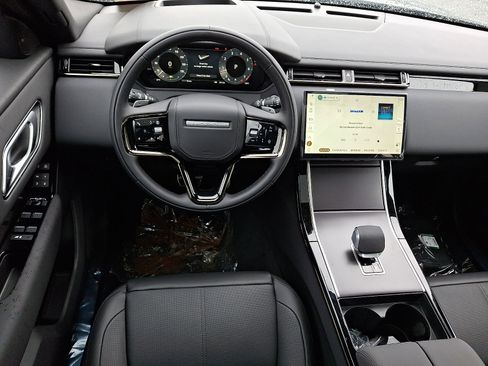 New 2026 Land Rover Range Rover Velar Dynamic SE image 8
