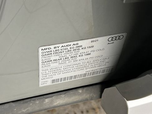 Used 2021 Audi SQ5 Premium Plus w/ Premium Plus Package image 30