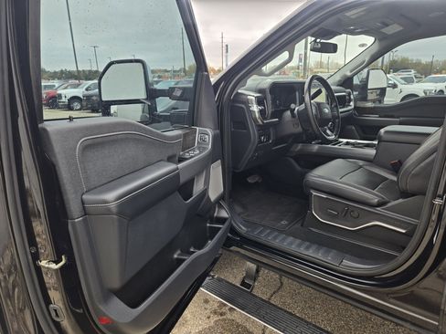 Used 2023 Ford F350 Lariat w/ Lariat Ultimate Package image 11
