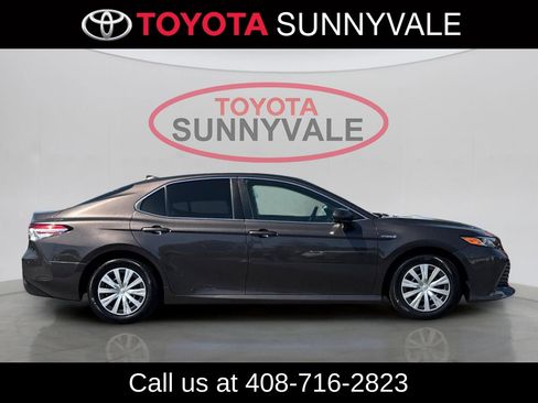 Certified 2019 Toyota Camry LE FWD image 10