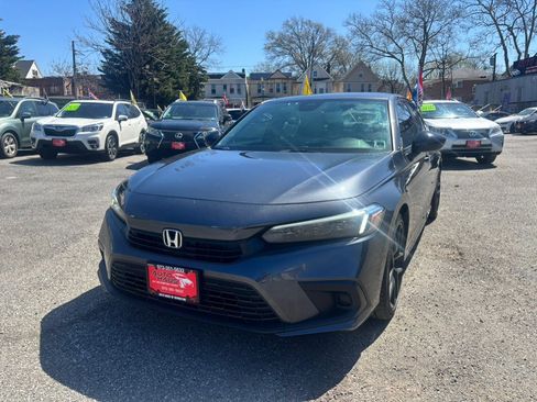 Used 2022 Honda Civic Sport image 3