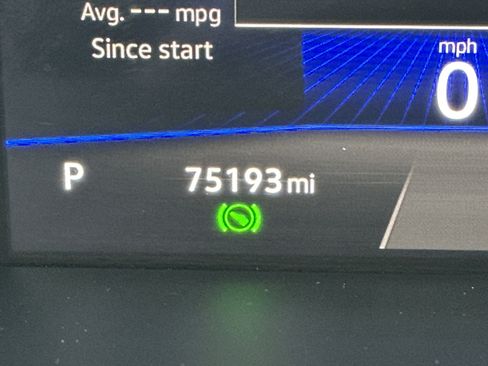 Used 2022 Volkswagen Tiguan SE image 29