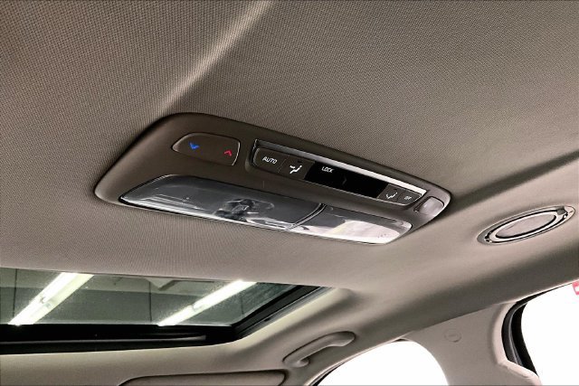 Used 2025 Kia Telluride S FWD image 31