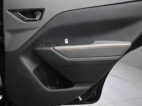 New 2025 Subaru Crosstrek 2.5i Limited w/ Crosstrek Mirror Package image 14