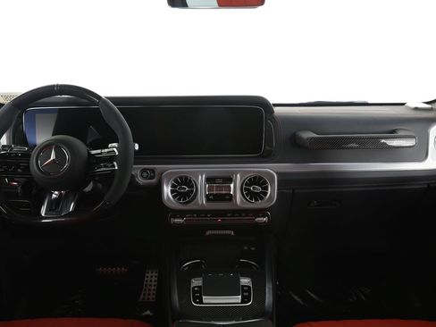 Used 2026 Mercedes-Benz G 63 AMG 4MATIC image 11