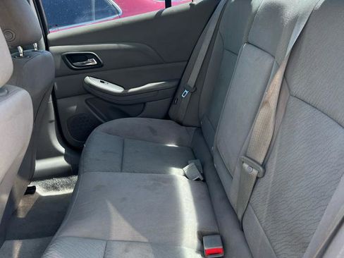 Used 2013 Chevrolet Malibu LS w/ Protection Package FWD image 5