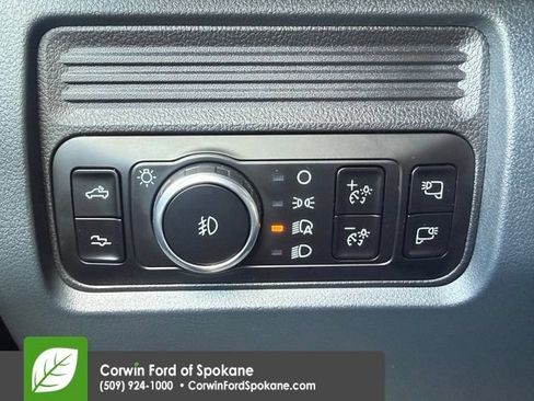 Certified 2026 Ford F350 Platinum w/ Tremor Off-Road Package AWD/4WD image 27