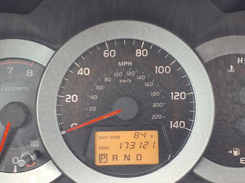 Used 2007 Toyota RAV4 4WD image 13