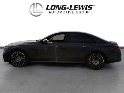 Used 2025 Mercedes-Benz E 350 4MATIC Sedan image 2