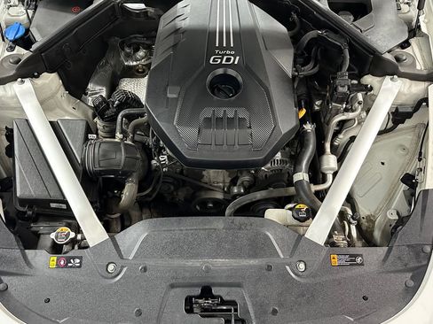 Used 2018 Kia Stinger Premium AWD/4WD image 34