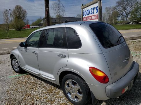 Used 2001 Chrysler PT Cruiser FWD image 4