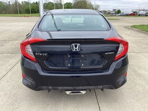 Used 2019 Honda Civic Sport image 11