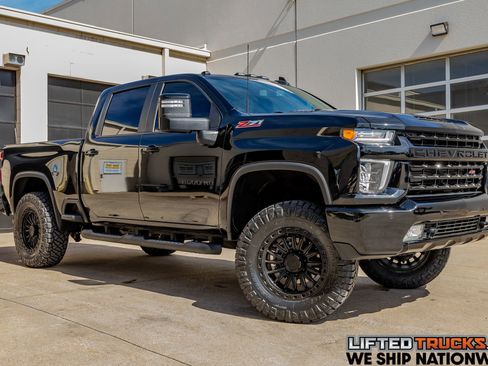 Used 2022 Chevrolet Silverado 2500 LT w/ Midnight Edition image 1