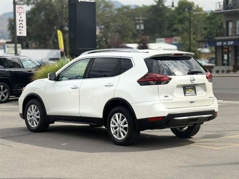 Used 2019 Nissan Rogue SV AWD/4WD image 5