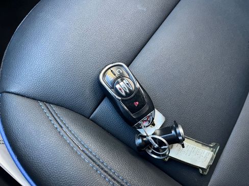 Used 2025 Buick Envista Sport Touring image 21