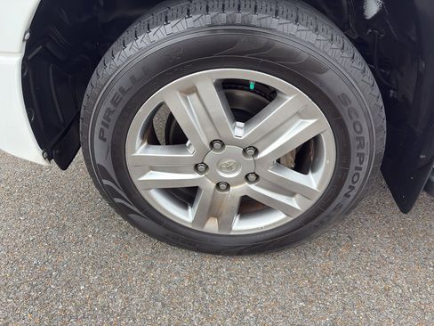 Used 2008 Toyota Tundra Limited image 10