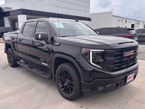 Used 2023 GMC Sierra 1500 Elevation w/ Elevation Premium Package RWD image 7