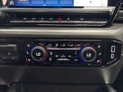 New 2026 Chevrolet Silverado 1500 High Country w/ Technology Package AWD/4WD image 36