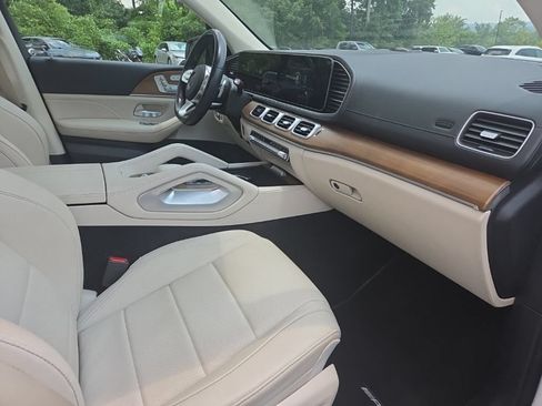Certified 2023 Mercedes-Benz GLS 450 4MATIC image 12