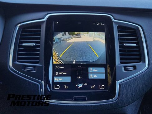Used 2020 Volvo XC90 T6 Momentum AWD/4WD image 18