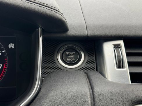 Used 2020 Land Rover Range Rover Sport HSE image 57