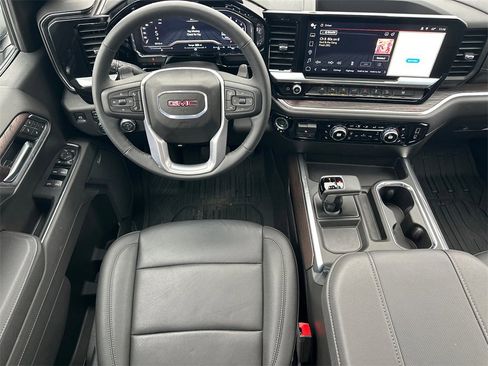 Used 2025 GMC Sierra 1500 SLT w/ SLT Premium Plus Package image 24