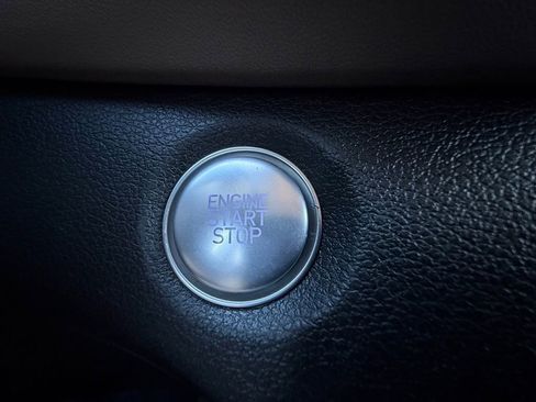 Used 2020 Hyundai Santa Fe SEL w/ Convenience Package image 25