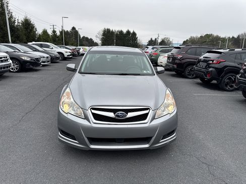 Used 2010 Subaru Legacy 2.5i Premium image 24