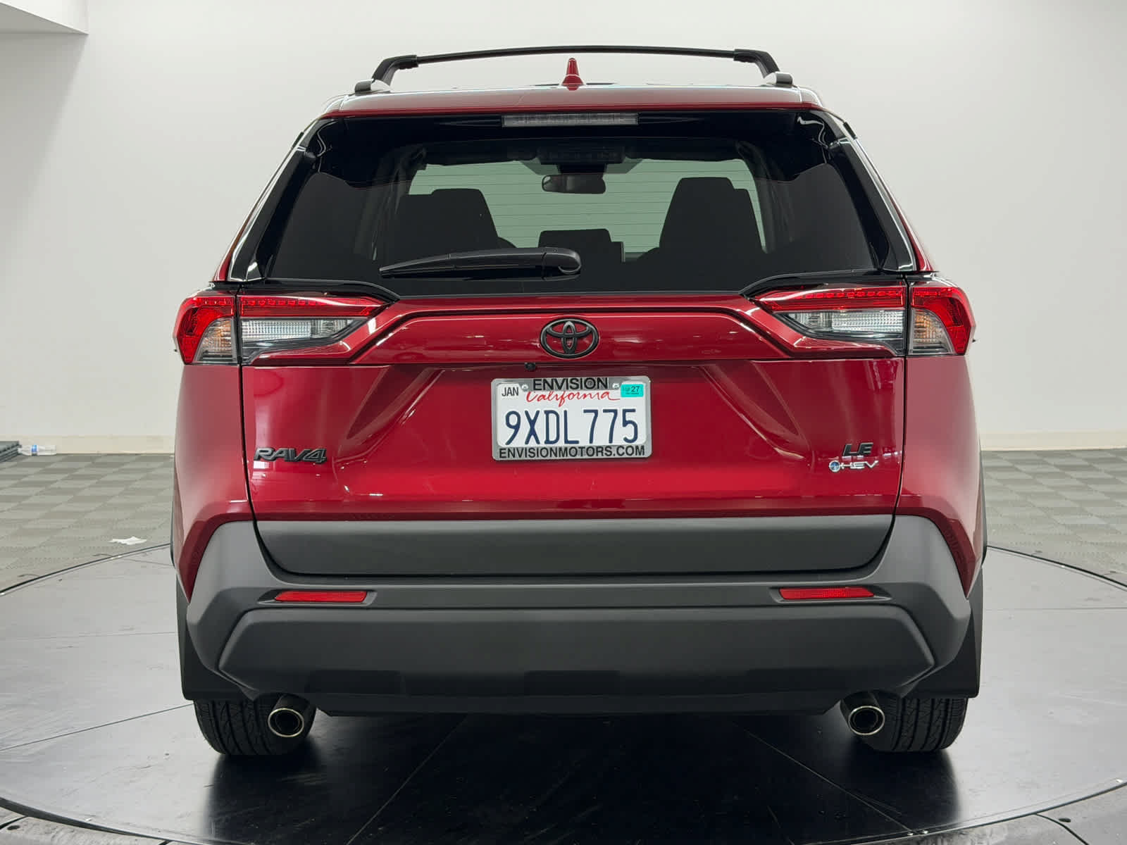 Used 2025 Toyota RAV4 LE AWD/4WD image 9