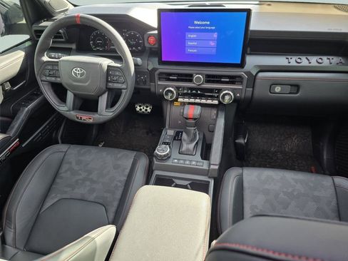 Used 2025 Toyota Tacoma TRD Pro image 40