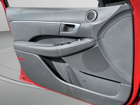 Used 2021 Hyundai Sonata SEL Plus image 15