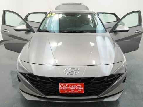 Used 2023 Hyundai Elantra SEL image 24