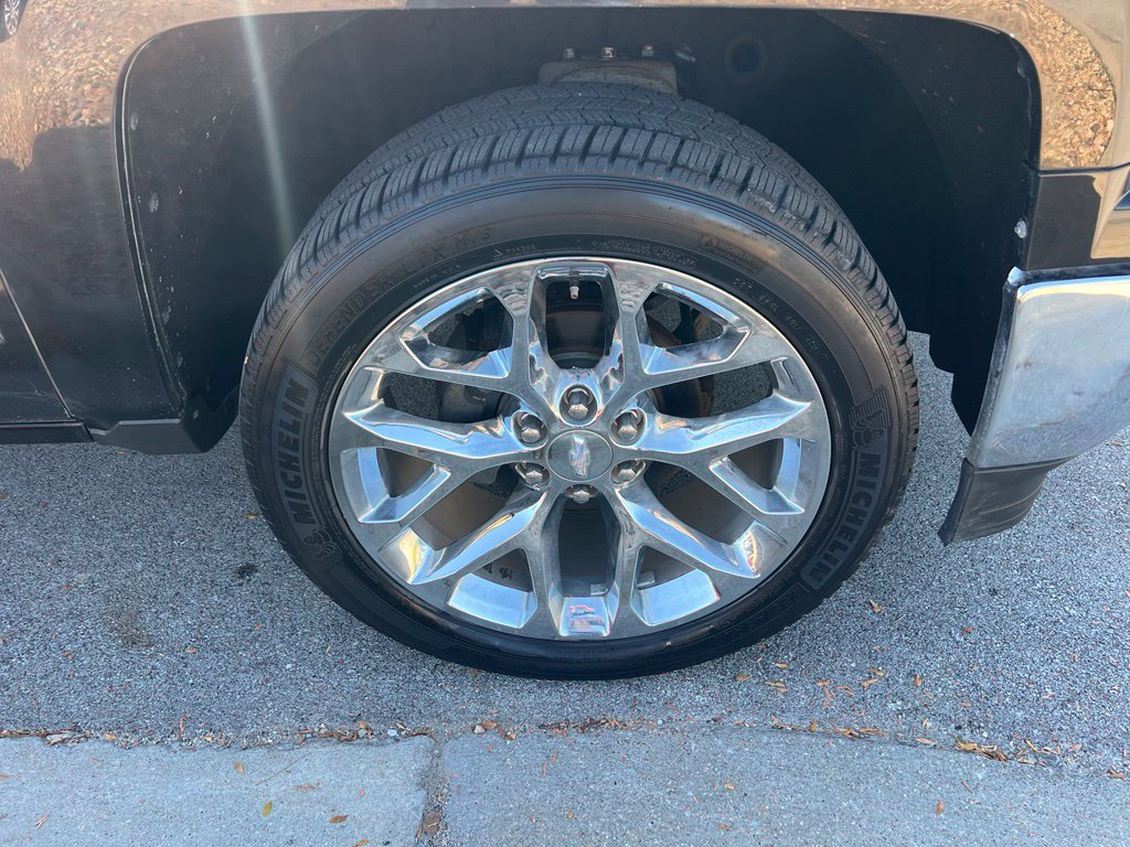 Used 2015 Chevrolet Silverado 1500 LTZ AWD/4WD image 11