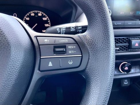 Used 2024 Honda HR-V LX image 23