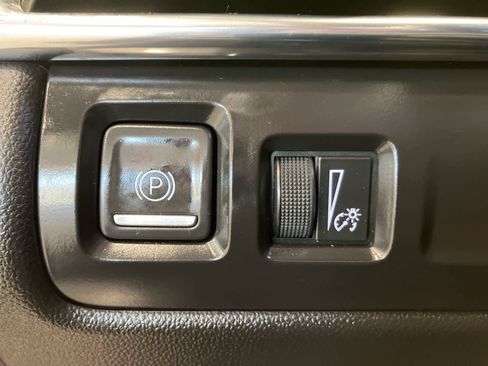 Used 2019 Cadillac XT4 Sport image 16