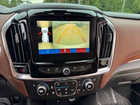 Used 2018 Chevrolet Traverse High Country w/ LPO, Floor Liner Package AWD/4WD image 26
