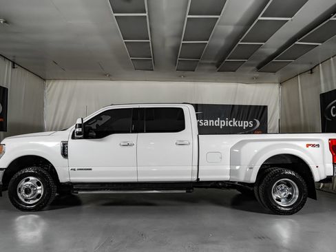 Used 2022 Ford F350 Lariat w/ Lariat Ultimate Package AWD/4WD image 11