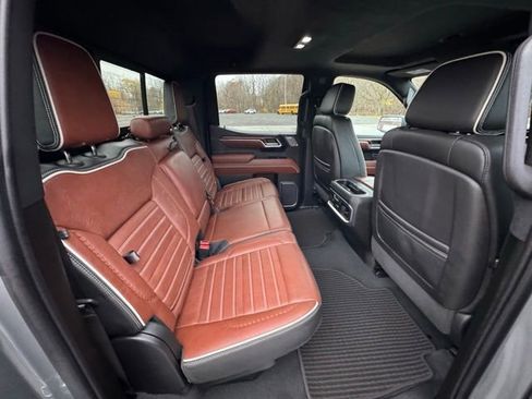 Used 2023 GMC Sierra 1500 Denali Ultimate image 14