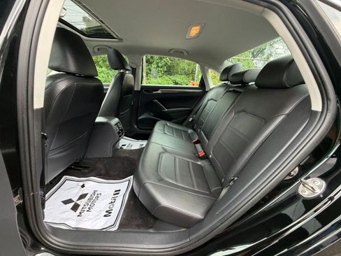 Used 2016 Volkswagen Passat 1.8T SE FWD image 29