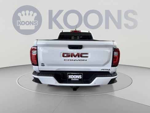 Used 2024 GMC Canyon AT4 w/ Technology Package AWD/4WD image 5