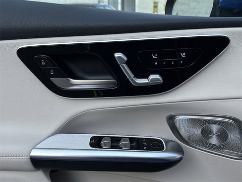 New 2026 Mercedes-Benz GLC 300 4MATIC image 25