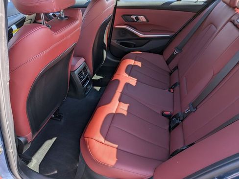 Used 2025 BMW 330i xDrive Sedan w/ Premium Package image 18