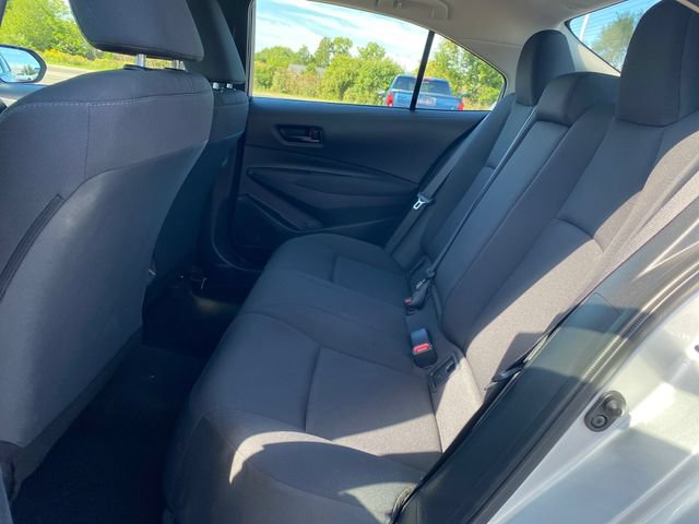 Used 2025 Toyota Corolla LE FWD image 17