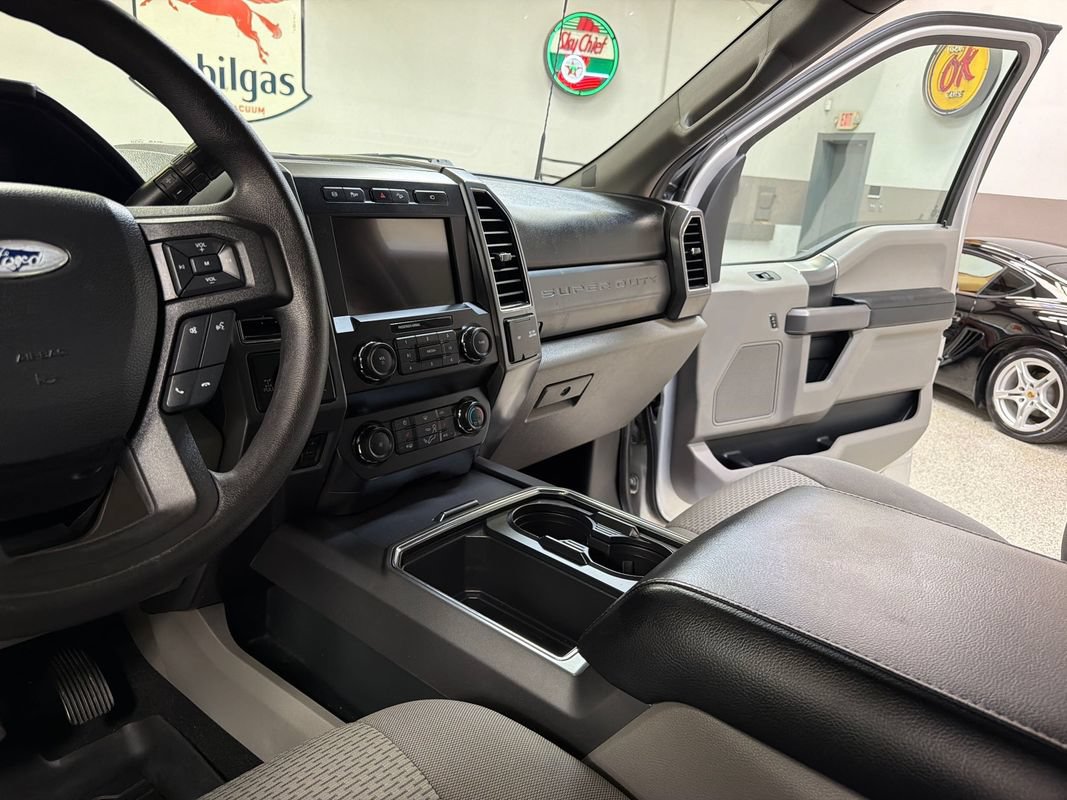 Used 2019 Ford F250 XLT w/ XLT Premium Package AWD/4WD image 28
