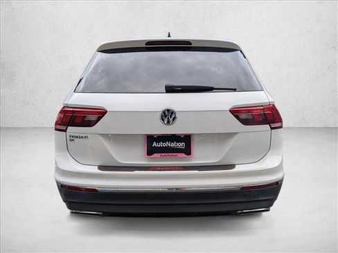 Used 2020 Volkswagen Tiguan SE image 7