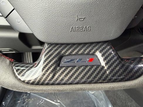 Used 2019 Chevrolet Camaro ZL1 RWD image 15