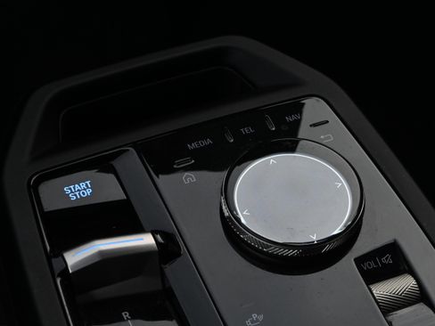 Certified 2024 BMW iX xDrive50 w/ Premium Package image 18