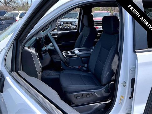 Used 2024 Chevrolet Silverado 1500 Custom image 21