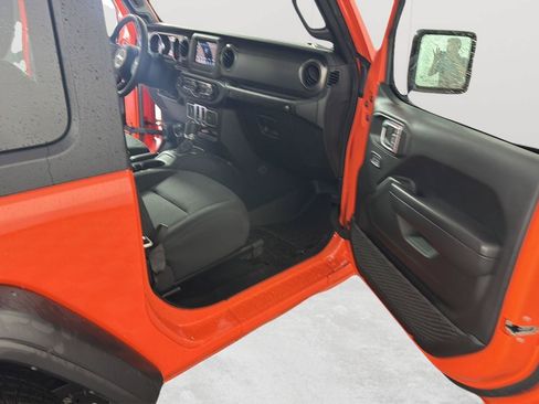 Used 2023 Jeep Wrangler Sport AWD/4WD image 11