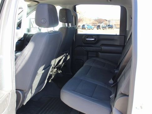 Used 2022 Chevrolet Silverado 2500 LT w/ Convenience Package image 18